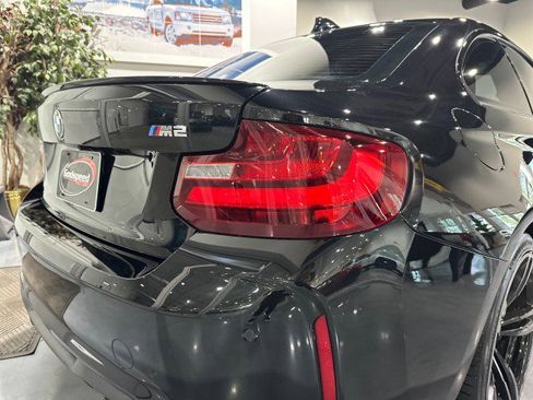 Used 2017 BMW M2 RWD image 32