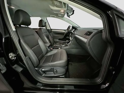 Used 2015 Volkswagen Golf S FWD image 34