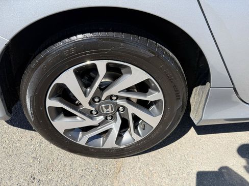 Used 2017 Honda Civic EX image 30
