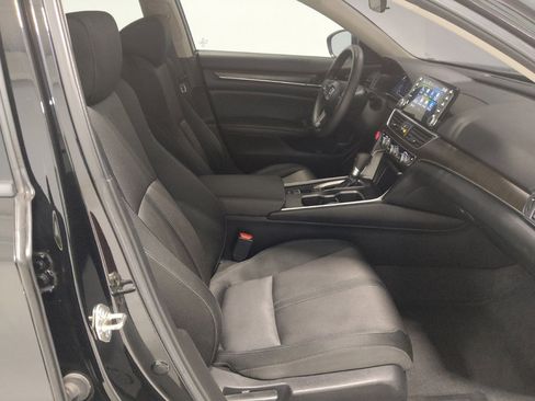 Used 2020 Honda Accord EX image 21