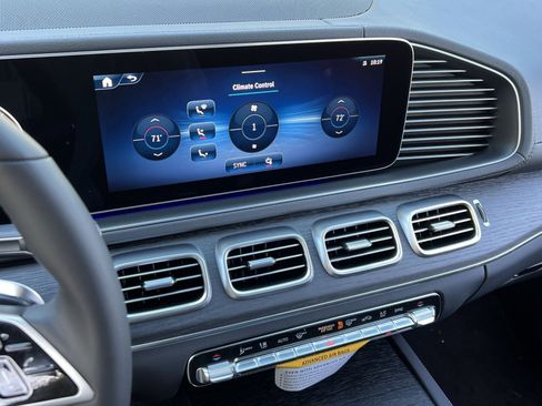 New 2026 Mercedes-Benz GLE 450 4MATIC Coupe image 19