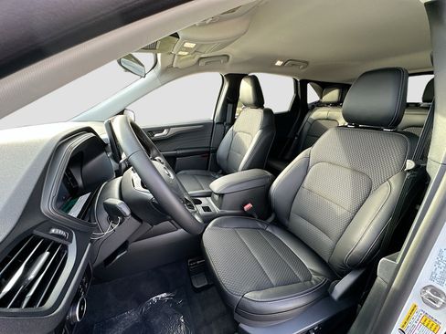 New 2026 Ford Escape SE image 15