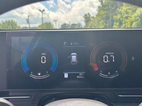 Used 2026 Hyundai Kona SEL Sport FWD image 36