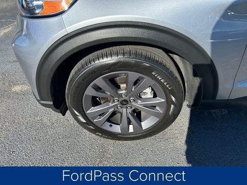 Used 2022 Ford Explorer XLT w/ Equipment Group 202A image 15