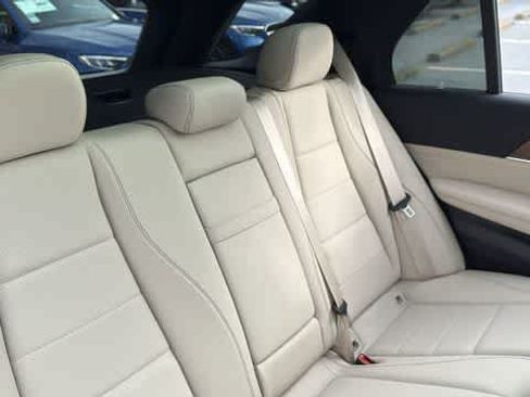 Used 2026 Mercedes-Benz GLE 350 4MATIC image 33