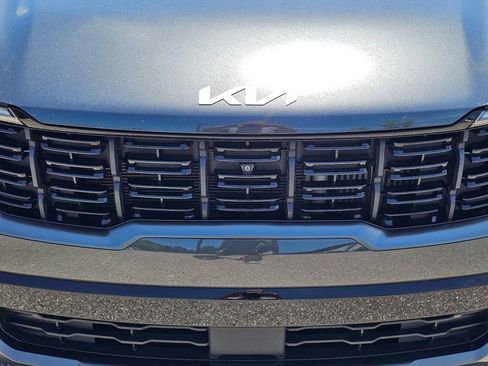 Used 2024 Kia Sorento SX Prestige w/ Sage Leather Package AWD/4WD image 3
