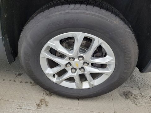 Used 2020 Chevrolet Traverse LS image 31