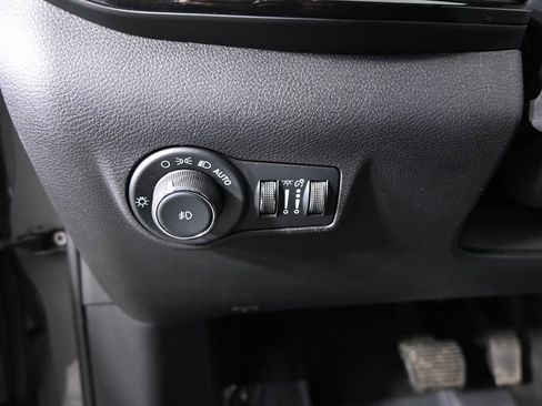 Used 2022 Jeep Compass Trailhawk w/ Trailhawk Convenience Group image 23