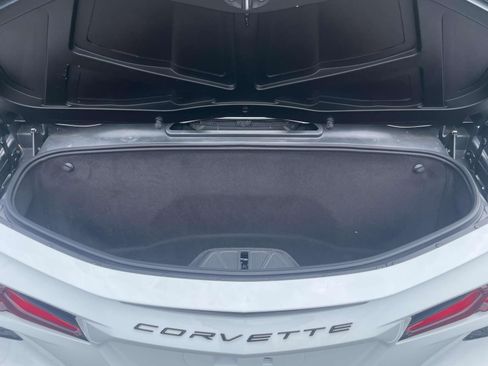Used 2021 Chevrolet Corvette Stingray Convertible w/ 1LT RWD image 8
