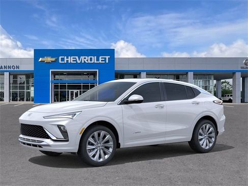 New 2025 Buick Envista Avenir image 2