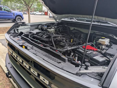 Used 2023 Ford Bronco Big Bend w/ Sasquatch Package AWD/4WD image 34