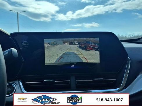 Used 2025 Chevrolet Trax LT w/ LT Convenience Package image 22