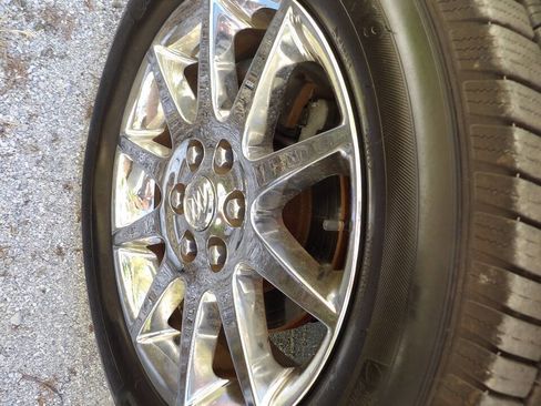 Used 2011 Buick Enclave CXL image 16