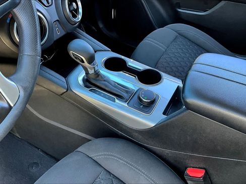 Used 2021 Chevrolet Blazer LT image 16