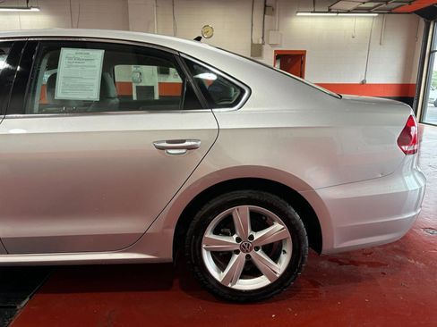 Used 2014 Volkswagen Passat 2.5 SE image 10