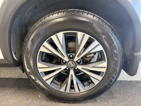 Used 2021 Nissan Rogue SV w/ Premium Package AWD/4WD image 15