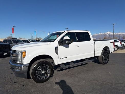 Used 2017 Ford F350 Lariat AWD/4WD image 18