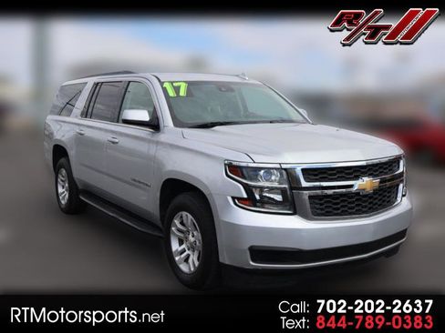 Used 2017 Chevrolet Suburban LT image 1