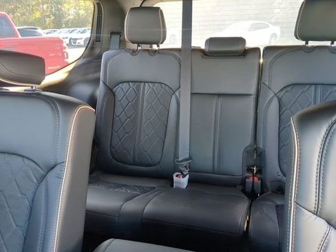 New 2024 Jeep Grand Wagoneer Series III image 33