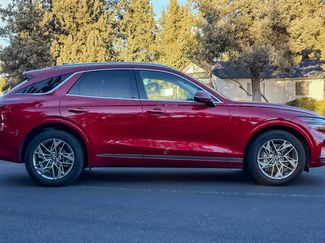 Used 2025 Genesis GV70 2.5T video 3