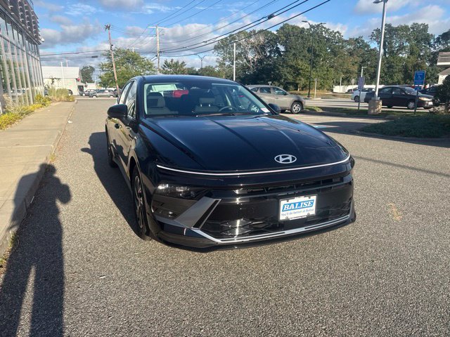 New 2026 Hyundai Sonata Blue FWD image 8