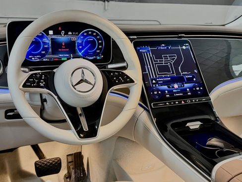 Certified 2023 Mercedes-Benz EQS 450+ 4MATIC SUV w/ Exclusive Trim Package image 35