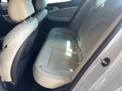 Used 2023 Genesis G70 2.0T w/ Sport Prestige Package RWD image 9