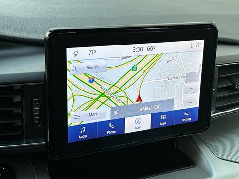 Certified 2022 Ford Explorer XLT w/ Equipment Group 202A image 19