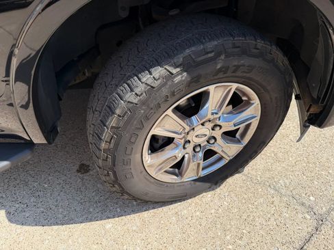 Used 2017 Ford F150 XLT w/ Equipment Group 301A Mid AWD/4WD image 9