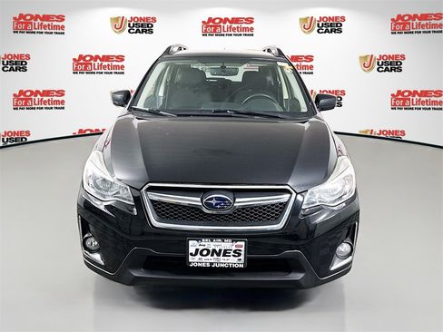 Used 2017 Subaru Crosstrek 2.0i Premium image 10