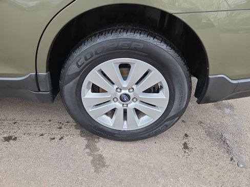 Used 2016 Subaru Outback 2.5i Premium image 21