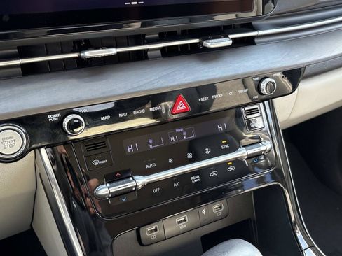 Used 2022 Kia Carnival SX image 31