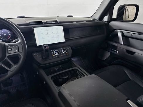 Certified 2024 Land Rover Defender 130 X-Dynamic SE AWD/4WD image 26