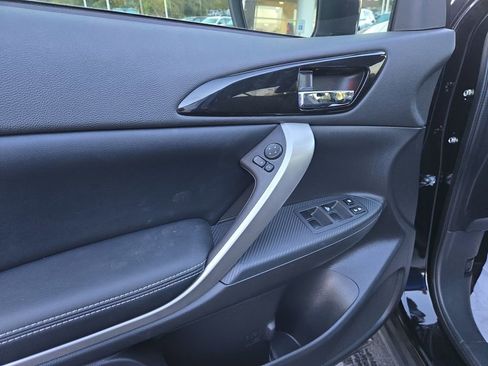 Used 2025 Mitsubishi Eclipse Cross SE image 11