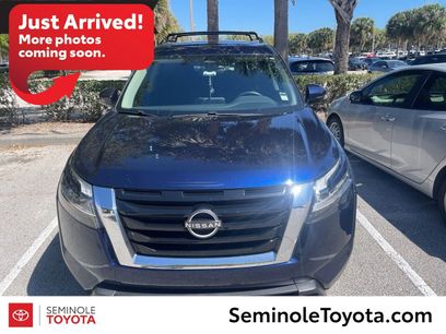 Used 2022 Nissan Pathfinder SV w/ SV Premium Package