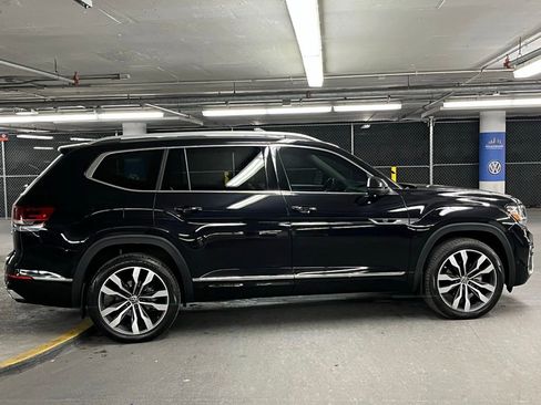 Used 2022 Volkswagen Atlas SEL Premium image 40