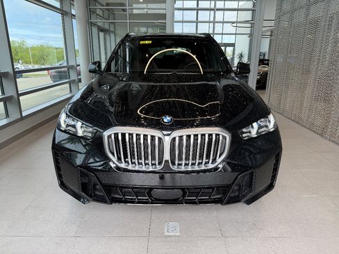 New 2026 BMW X5 xDrive40i AWD/4WD image 2