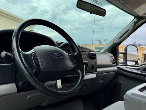 Used 2005 Ford F350 XLT image 22