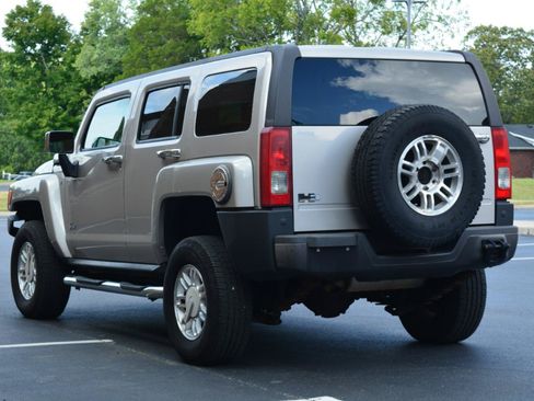 Used 2006 HUMMER H3 w/ Chrome Appearance Package AWD/4WD image 7