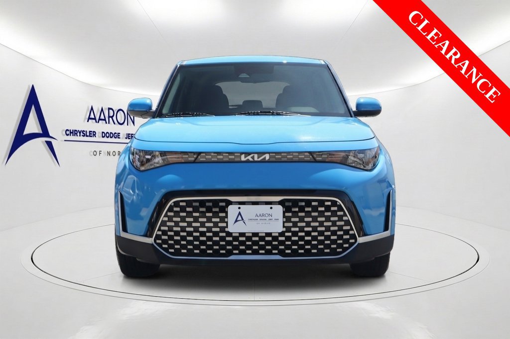Used 2024 Kia Soul EX FWD image 2
