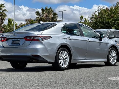 Used 2024 Toyota Camry LE FWD image 4
