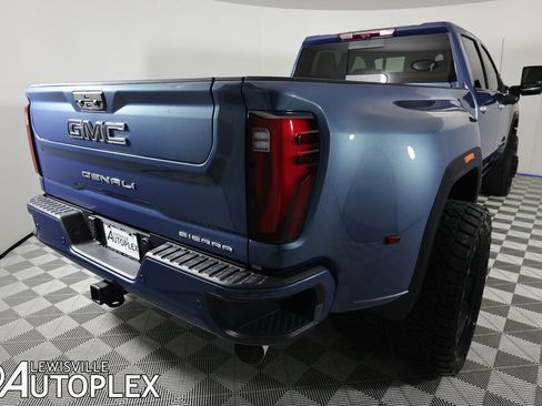 Used 2025 GMC Sierra 3500 Denali Ultimate image 5