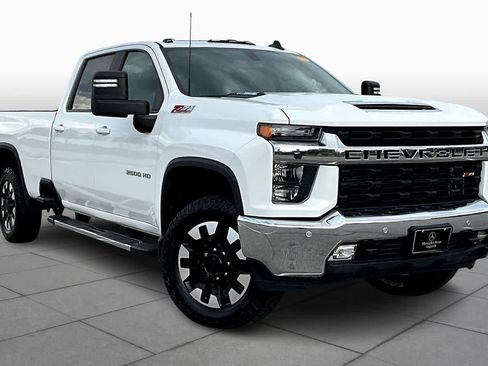 Used 2020 Chevrolet Silverado 2500 LT w/ True North Edition image 3