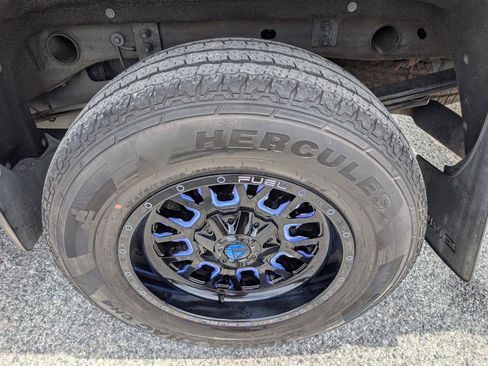 Used 2015 GMC Sierra 1500 SLE w/ SLE Value Package AWD/4WD image 10