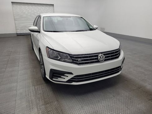 Used 2017 Volkswagen Passat 1.8T R-Line image 14