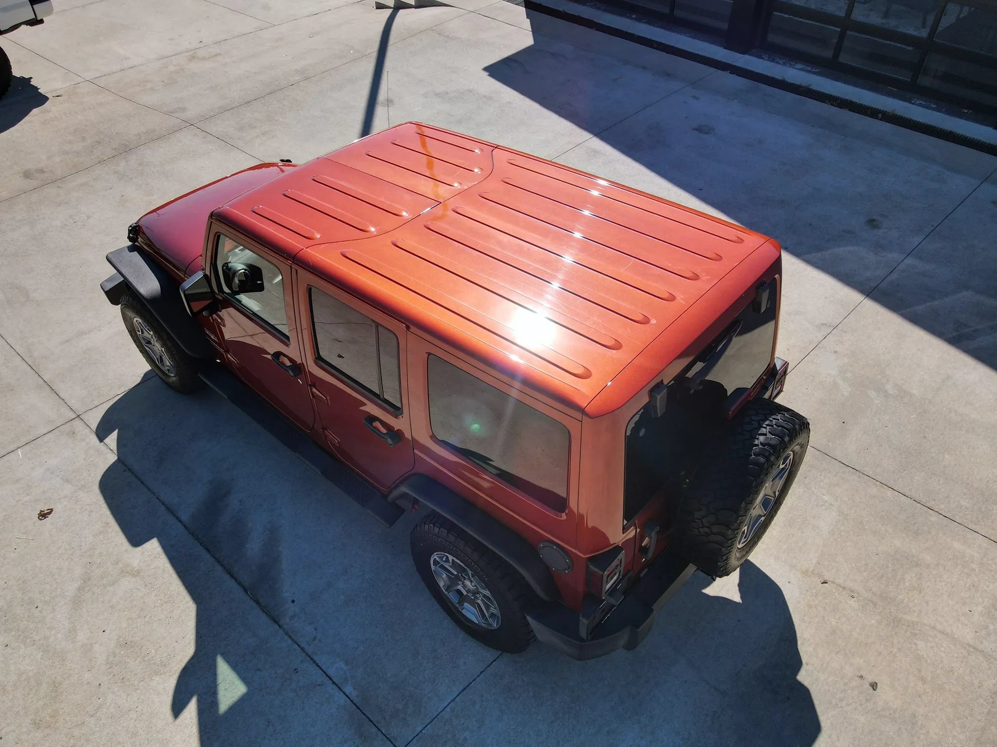 Used 2014 Jeep Wrangler Unlimited Sahara w/ Connectivity Group AWD/4WD image 52