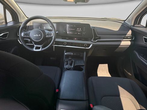 Used 2024 Kia Sportage LX FWD image 12