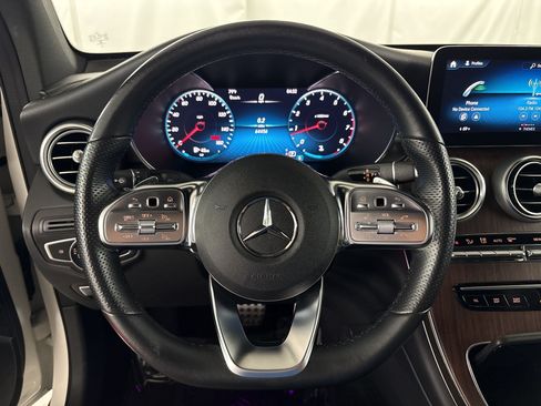 Used 2022 Mercedes-Benz GLC 300 image 11