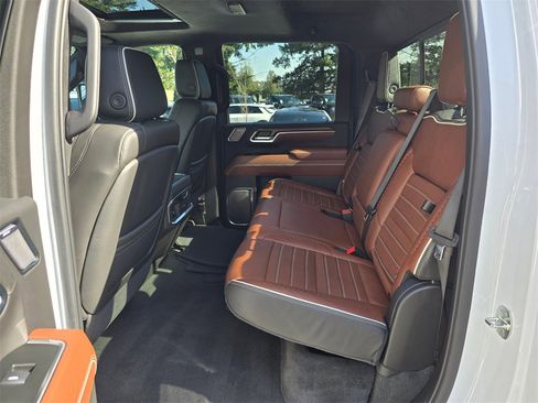 Used 2024 GMC Sierra 3500 Denali Ultimate image 55