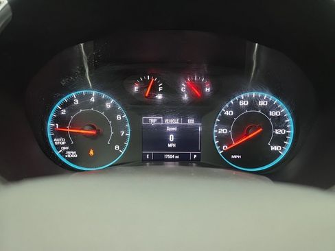 Used 2023 Chevrolet Equinox LS image 29